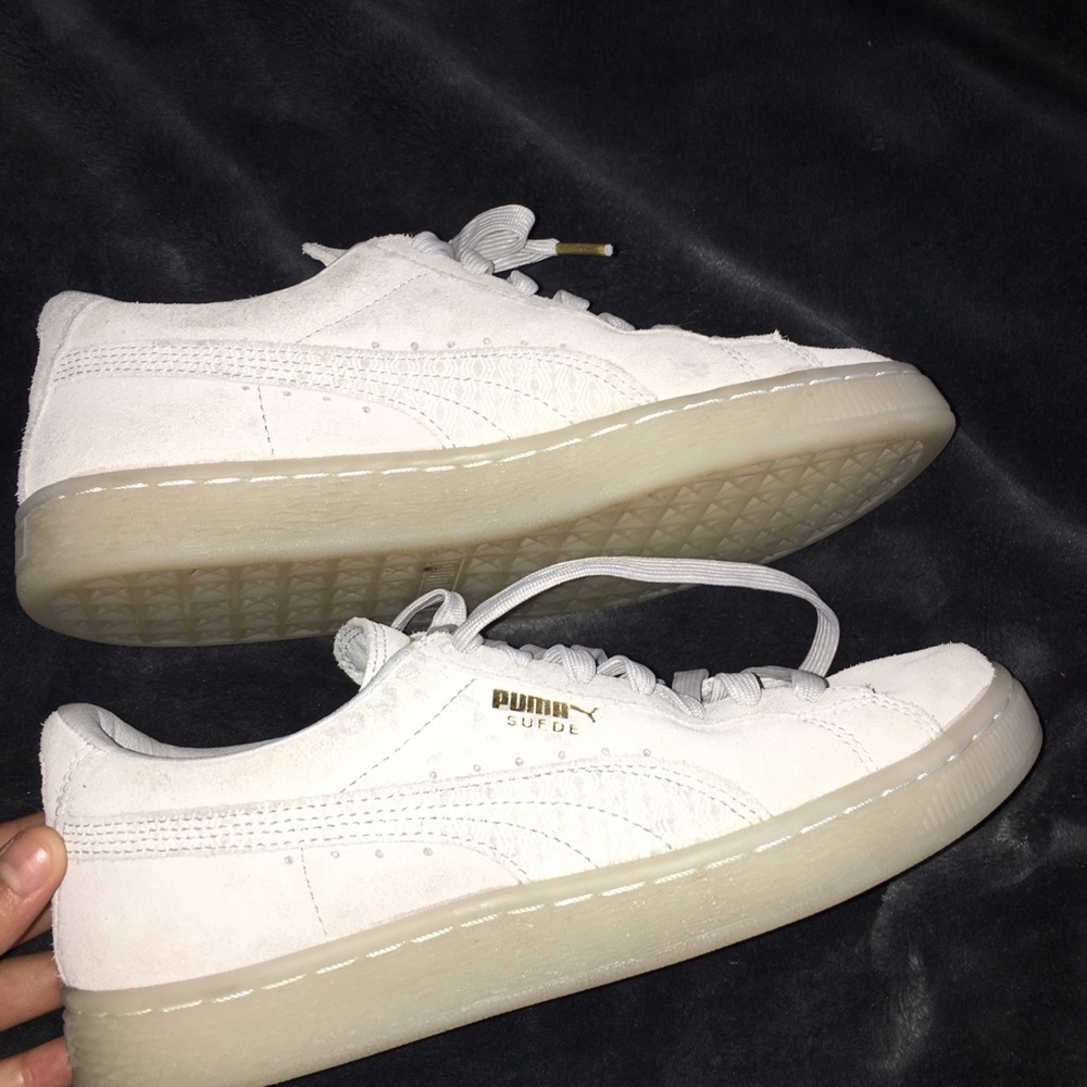 Light baby blue pumas suede